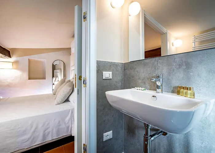 Yd Four Ognissanti Gæstehus 3*