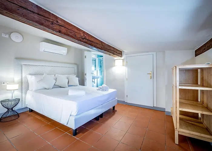 Casa de hóspedes Yd Four Ognissanti 3*